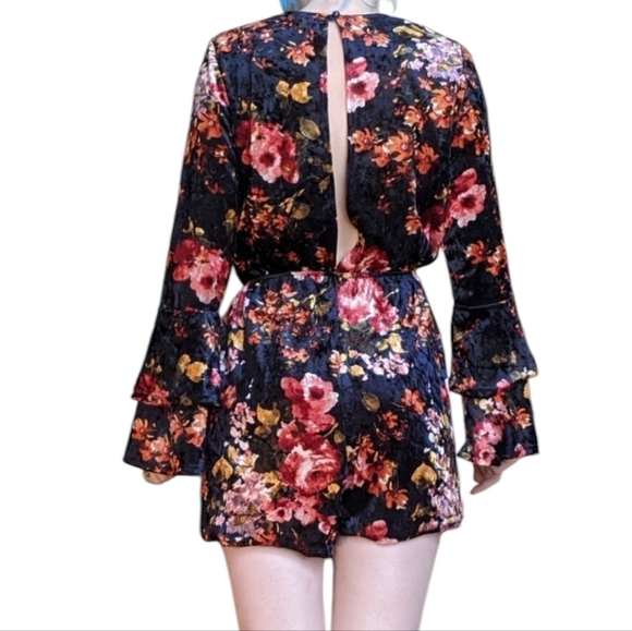 Charlotte Russe Romper - Picture 3 of 7